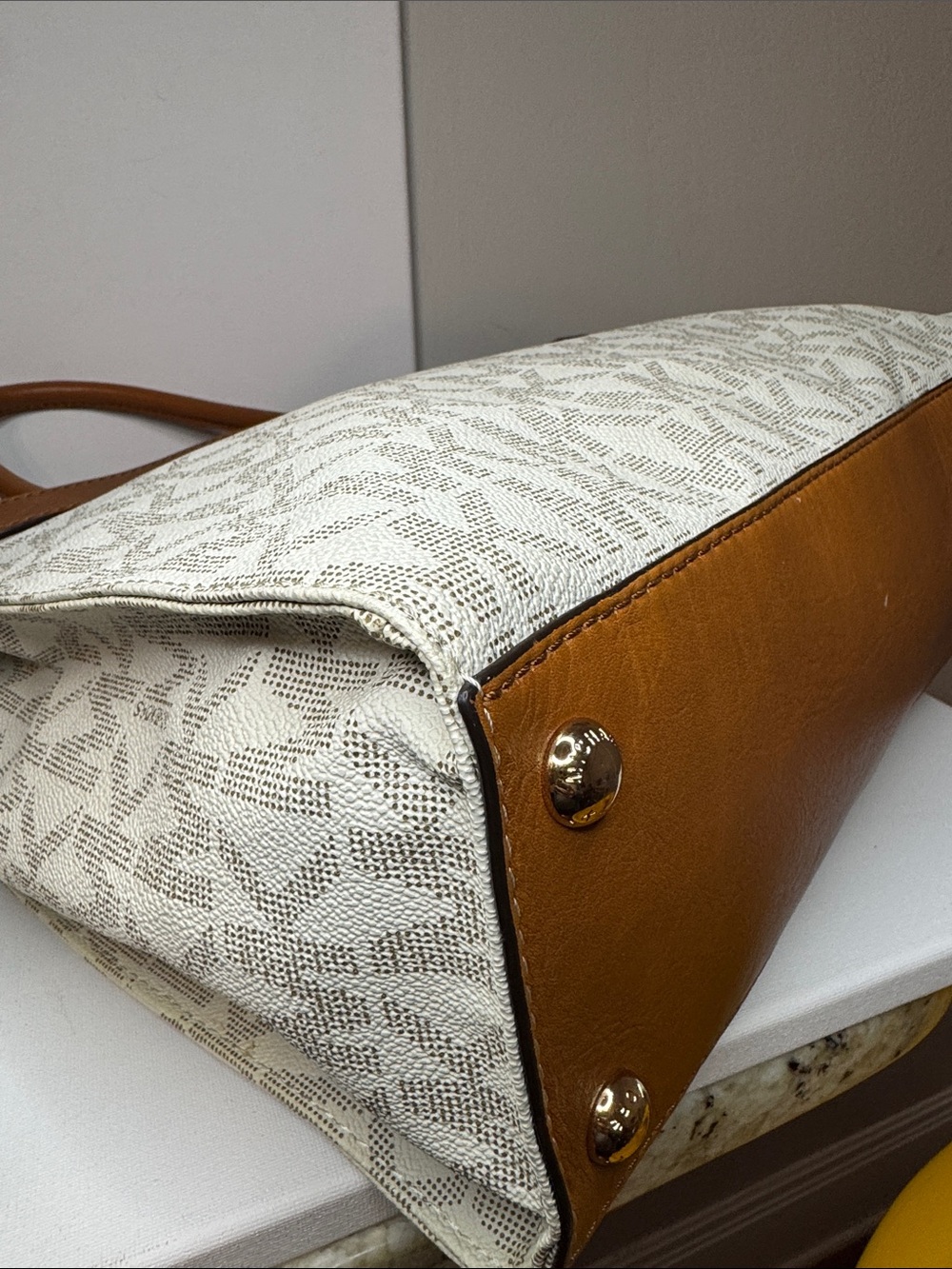 MICHAEL Michael Kors Large Hamilton Tote - Picture 5 of 14